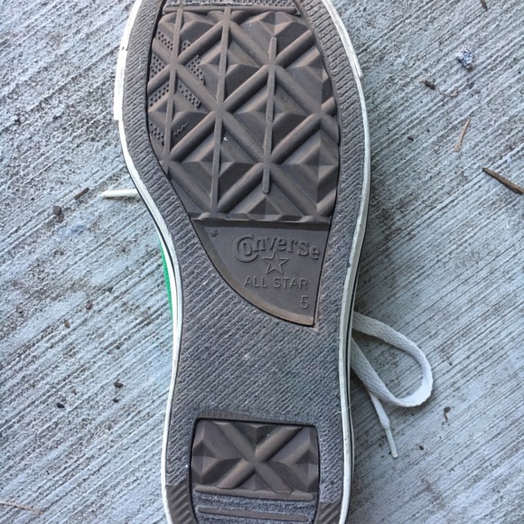 Kelly green-low top Converse - Picture 5 of 5